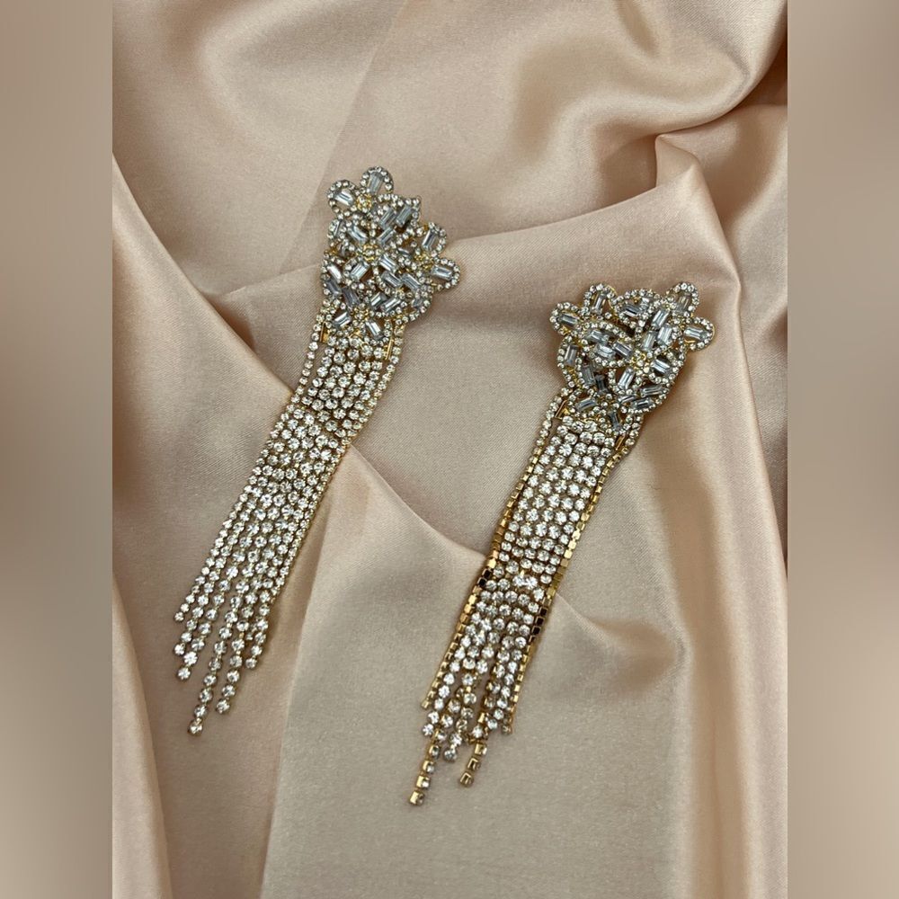 Gold Crystal Rhinestone Fringe Dangle Earrings – Elegant Statement Piece - Picture 7 of 9